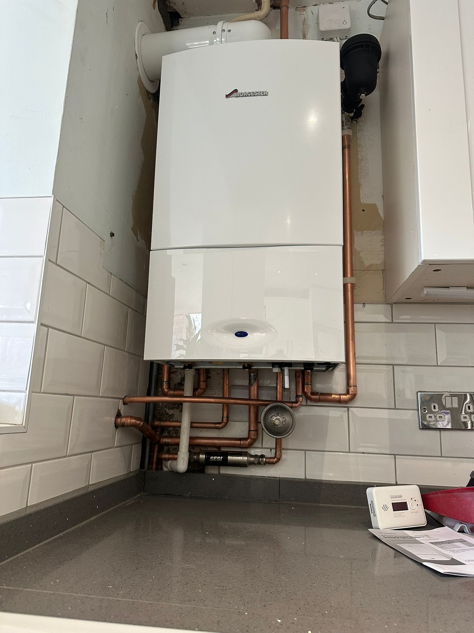 Worcester combi boiler installation with copper pipework